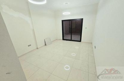 Apartment - 1 Bedroom - 2 Bathrooms for rent in Muwaileh 29 Building - Muwaileh - Sharjah