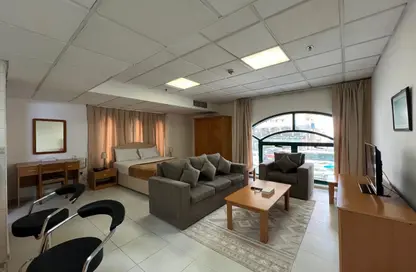 Apartment - Studio - 1 Bathroom for rent in Electra Street - Abu Dhabi