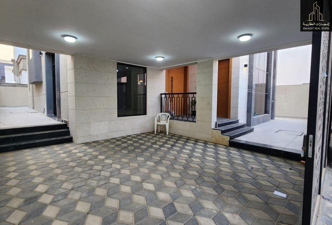 65183002 - Property Image 2