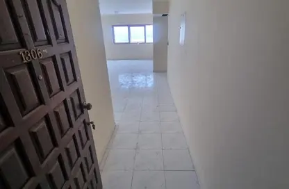 شقة - 2 غرف نوم - 2 حمامات للايجار في برج المجاز - المجاز - الشارقة