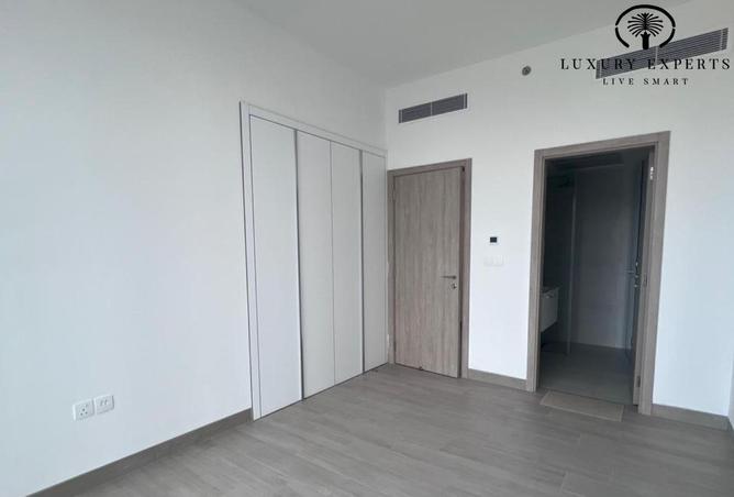 83218687 - Property Image 3