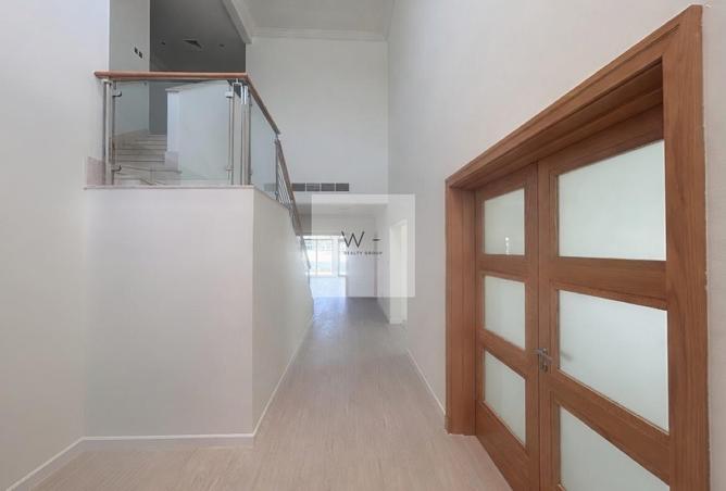 98703687 - Property Image 3
