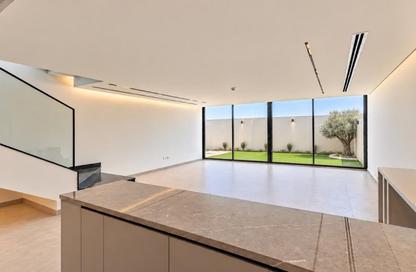 Villa - 4 - 5 for rent in South Park Residences by Wellington - Saih Shuaib 2 - Dubai Industrial City - Dubai