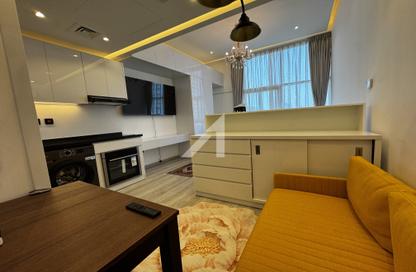Apartment - Studio - 1 for rent in Royal Residence 1 - Royal Residence - Dubai Sports City - Dubai