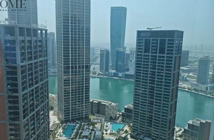 Office Space - Studio for rent in The Burlington - Business Bay - Dubai