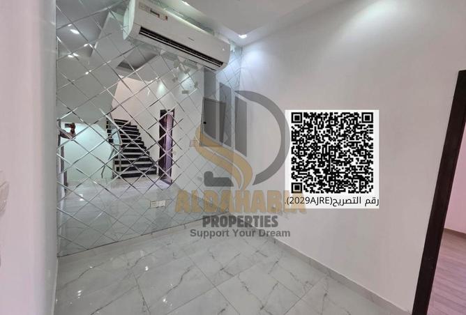 57390838 - Property Image 2