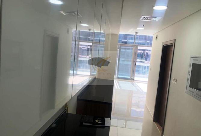 78185137 - Property Image 2