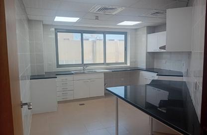 Apartment - 2 - 2 for rent in Karama Gold Building - Al Karama - Bur Dubai - Dubai