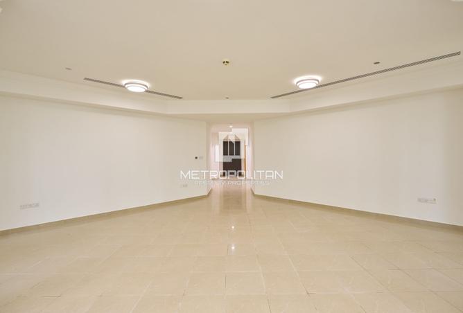 141905249 - Property Image 3