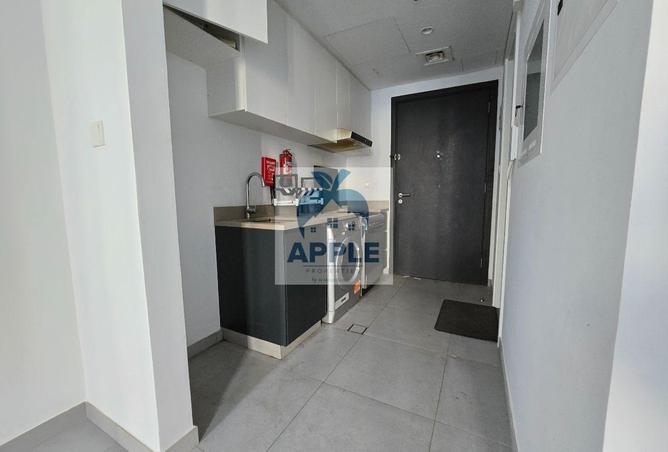 83672010 - Property Image 3