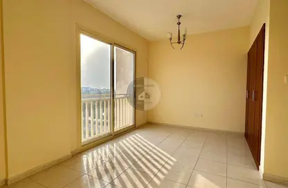 شقة - 1 حمام للايجار في 12B البحيرة - لاجون - ميناء العرب - راس الخيمة - رأس الخيمة