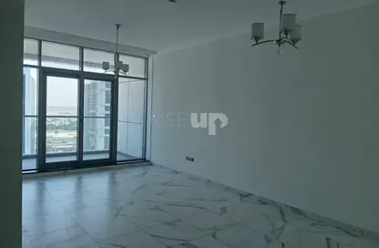 شقة - 2 غرف نوم - 4 حمامات للايجار في برج سفير 2 - ابراج سفير - الخليج التجاري - دبي