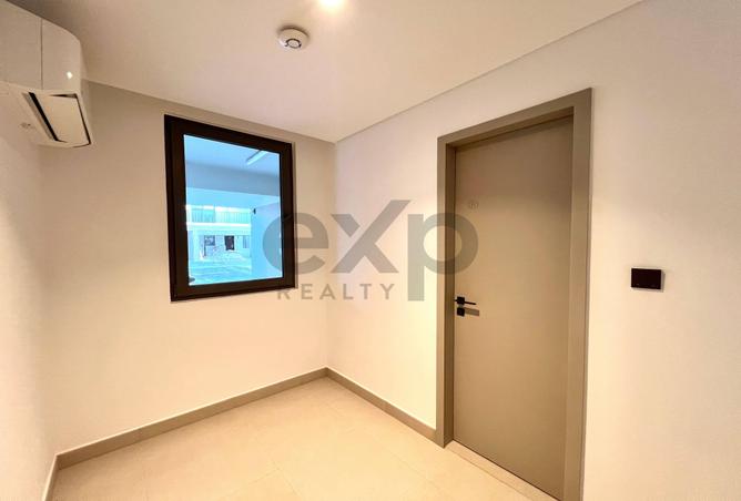 69890948 - Property Image 2