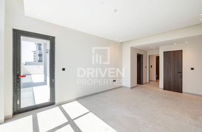 Apartment - 2 - 3 for rent in Oasis 1 - Jumeirah Garden City - Al Satwa - Dubai
