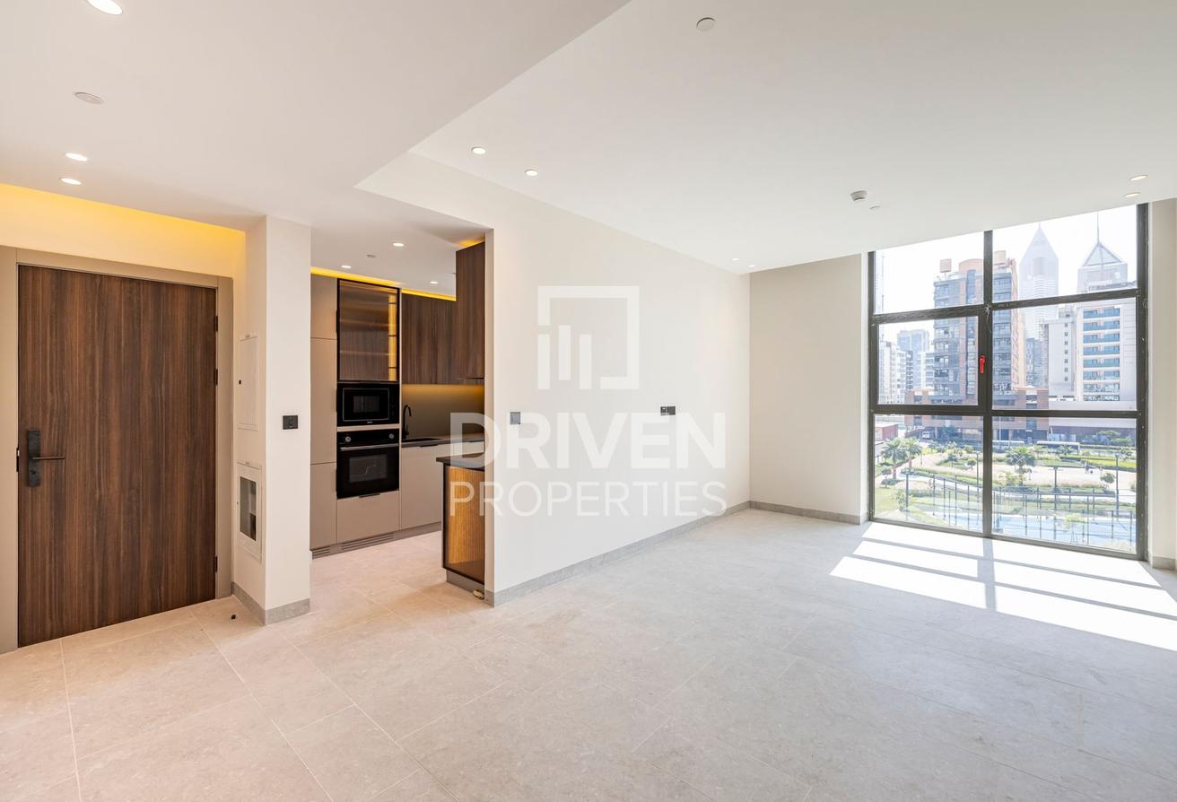 Big Terrace Family Bldg | Available | Low Floor photo 2