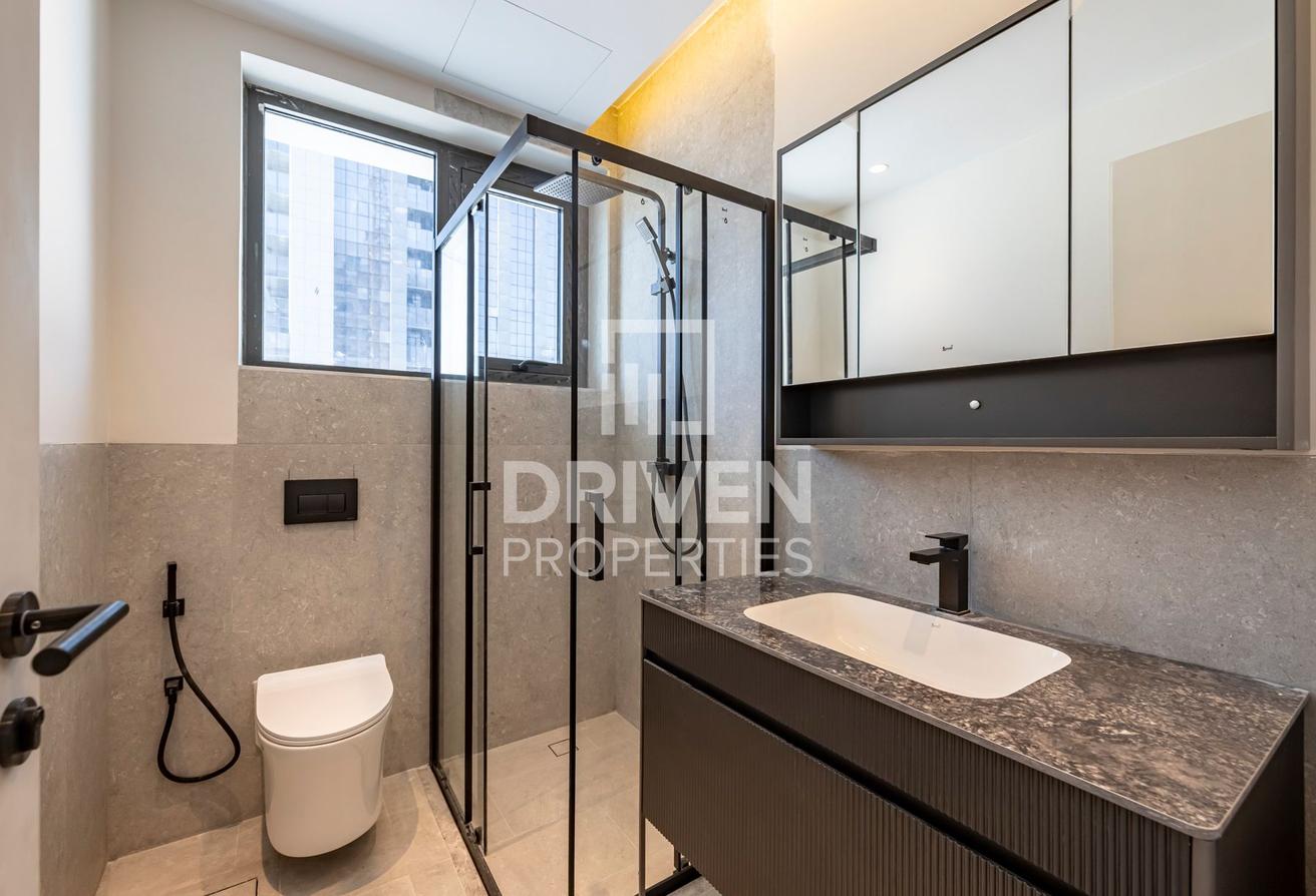 Big Terrace Family Bldg | Available | Low Floor photo 11