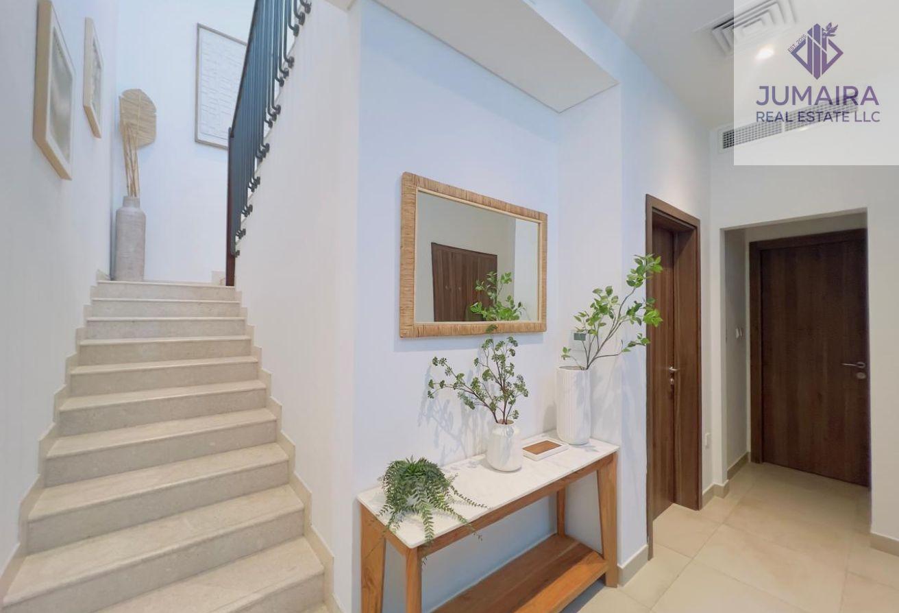 Sale/Stylish Boho 3 BR Villa/Prime Marbella 1 Mina