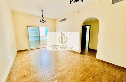 Apartment - 1 Bedroom - 2 Bathrooms for rent in Muwailih Building - Muwaileh - Sharjah