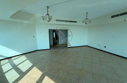 Apartment - 3 - 5 for rent in Al Majaz 1 - Al Majaz - Sharjah Apartment - 3 - 5 for rent in Al Majaz 1 - Al Majaz - Sharjah