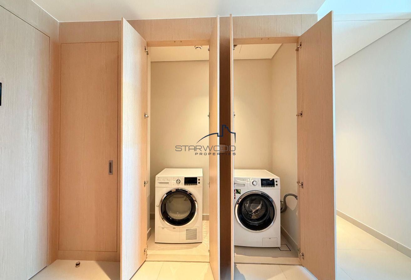 High Floor | Burj View | 3 bed + Maid | Vacant photo 10