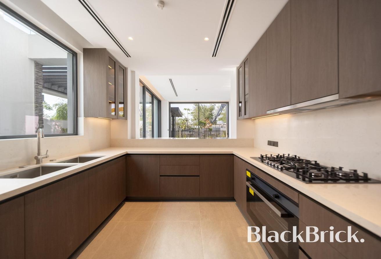 Brand New Alaya | Private Pool | Available Now photo 5
