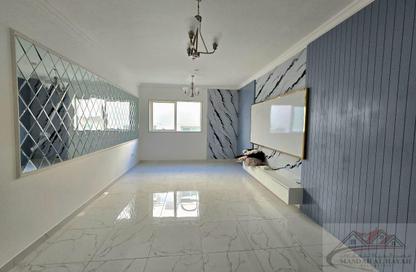 Apartment - 1 Bedroom - 2 Bathrooms for rent in Muwaileh 29 Building - Muwaileh - Sharjah