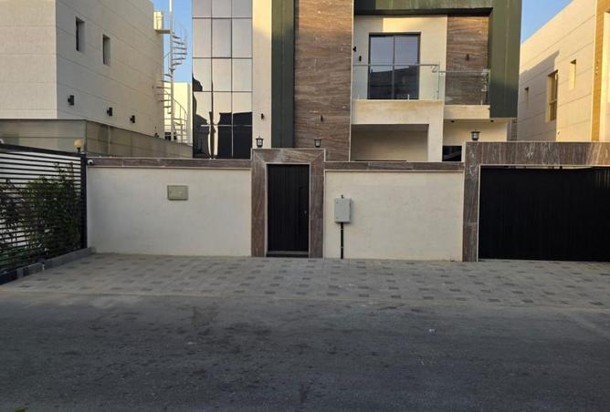 97403798 - Property Main Image