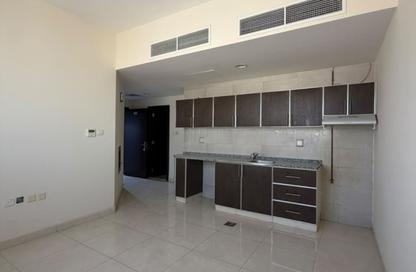Apartment - Studio - 1 for rent in Muwaileh Commercial - Sharjah Apartment - Studio - 1 for rent in Muwaileh Commercial - Sharjah