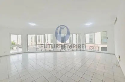 شقة - 3 غرف نوم - 4 حمامات للايجار في منطقة طريق المطار - منطقة القرهود - دبي