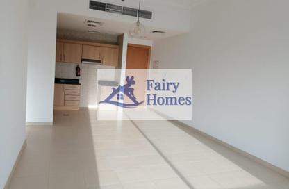 Apartment - 1 Bedroom - 1 Bathroom for rent in Mayfair Residency - Business Bay - Dubai