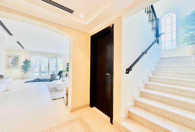 68301110 - Property Image 3