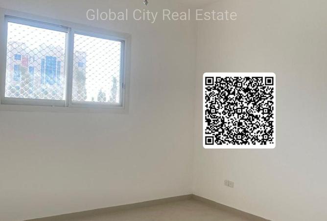 76582827 - Property Image 2