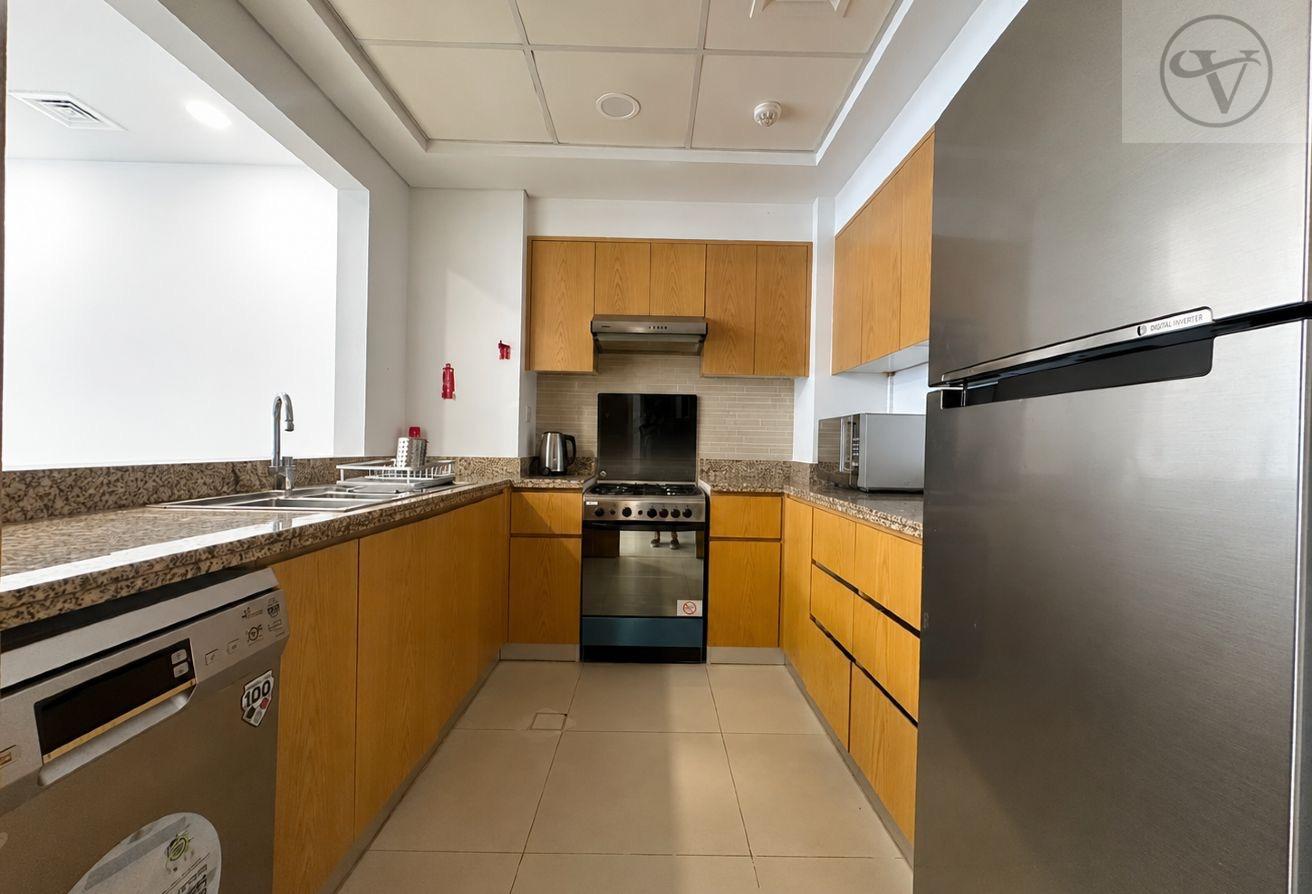 Vacant 1 BR | Spacious Layout | Modern Layout photo 6