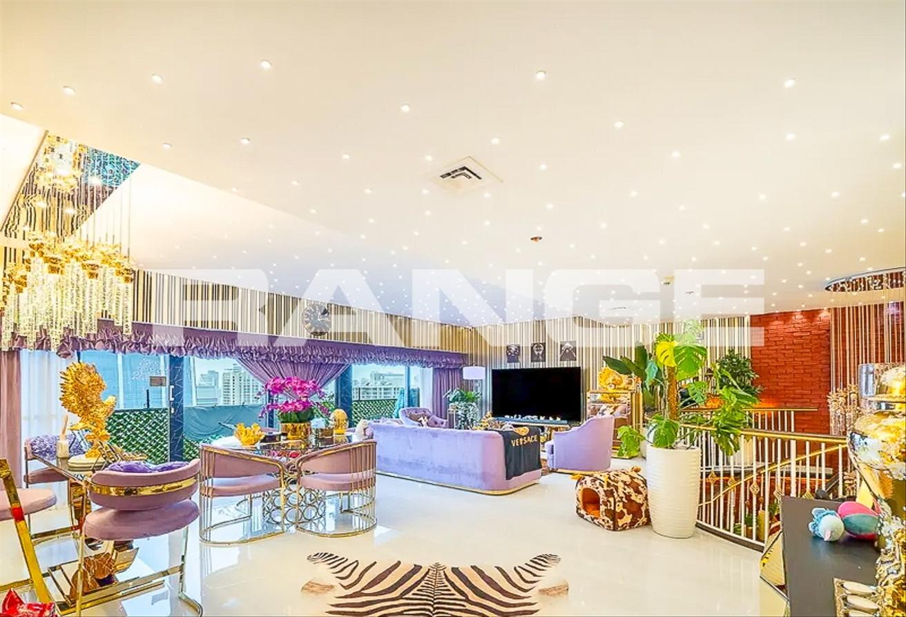 Fully Furnished and Renovated |Full Lake Views photo 8