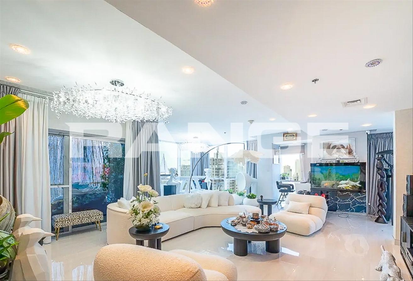 Fully Furnished and Renovated |Full Lake Views photo 10