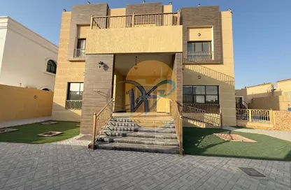 فيلا - 6 غرف نوم - 7 حمامات للايجار في الرفاع - رأس الخيمة