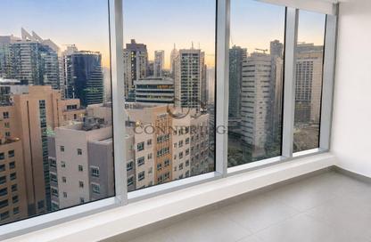 Office Space - Studio for rent in I Rise Tower - Barsha Heights (Tecom) - Dubai