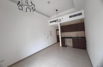 Apartment - Studio - 1 Bathroom for rent in S Residence - Dubai Silicon Oasis - Dubai