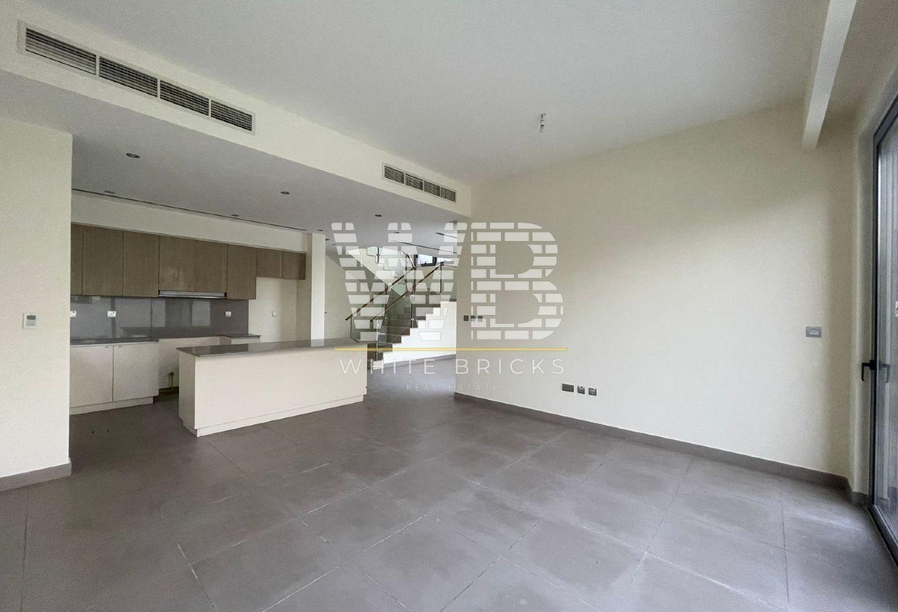 Huge Plot | Near to Pool & Park | Prime Location photo 5