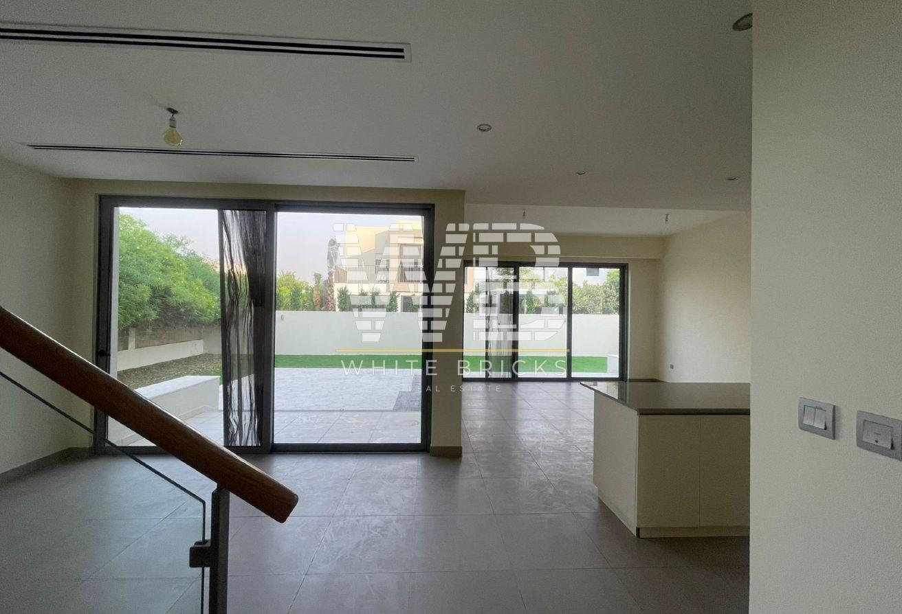 Huge Plot | Near to Pool & Park | Prime Location photo 7