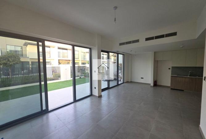 Amazing Price | Spacious Layout | Move In photo 3