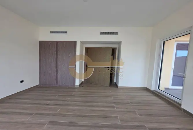 155527909 - Property Image 2
