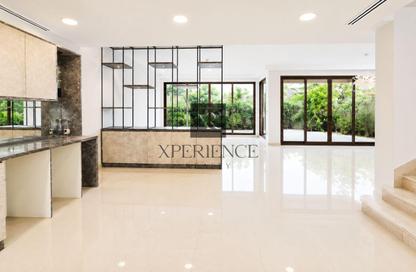 Townhouse - 4 - 4 for rent in Cluster C - Jumeirah Islands Townhouses - Jumeirah Heights - Jumeirah Islands - Dubai
