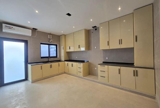 105965605 - Property Image 2