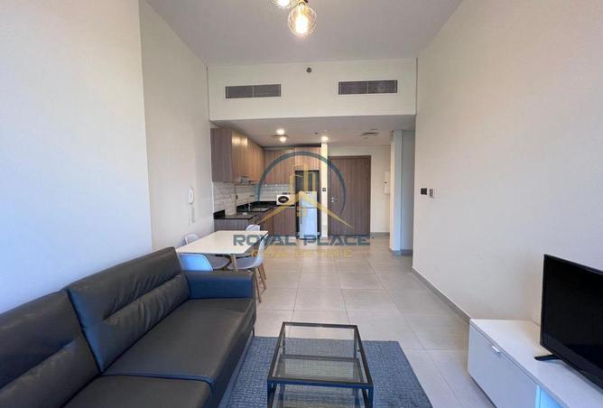 94025083 - Property Image 2