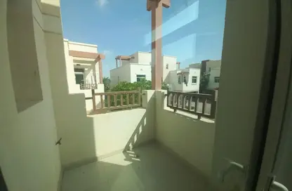 شقة - 2 غرف نوم - 3 حمامات للايجار في قرية الخليج - الغدير - أبوظبي