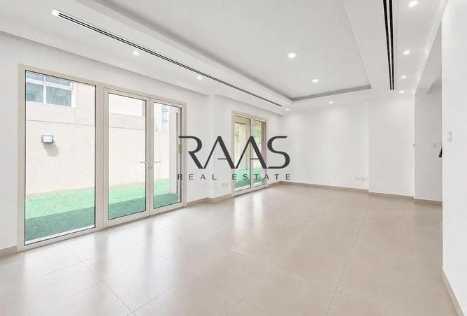 122000310 - Property Image 3