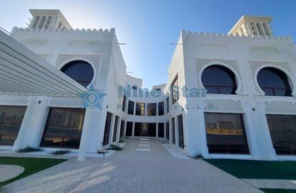 Villa - 5 Bedrooms - 6 Bathrooms for sale in Signature Villas Frond E - Signature Villas - Palm Jumeirah - Dubai Villa - 5 Bedrooms - 6 Bathrooms for sale in Signature Villas Frond E - Signature Villas - Palm Jumeirah - Dubai