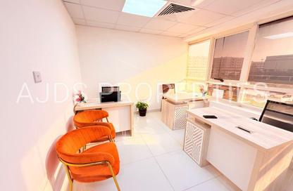 Office Space - Studio - 1 Bathroom for rent in Silver Home Building - Hor Al Anz - Deira - Dubai