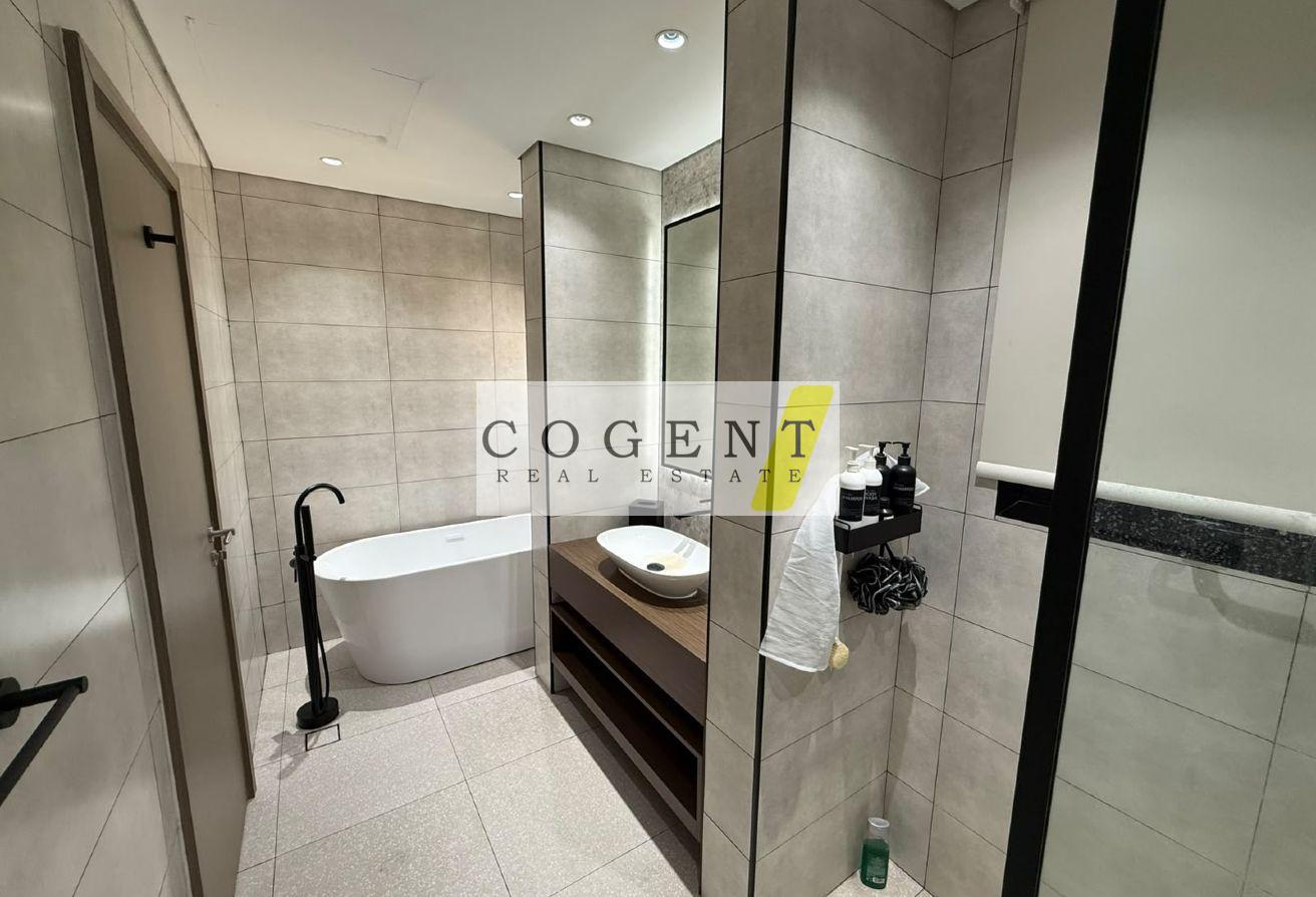 Modern Style |Private Pool | Prime Location. photo 13